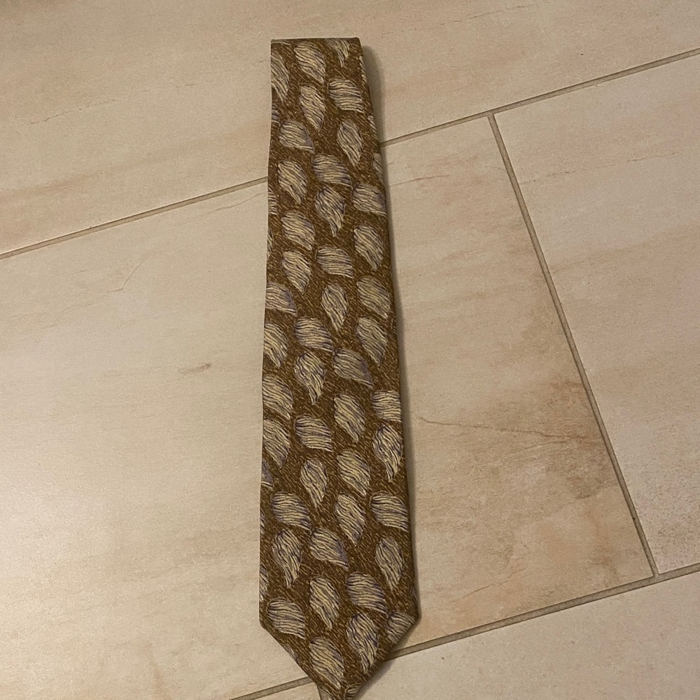 Elegant Brown and Gray Men's Tie